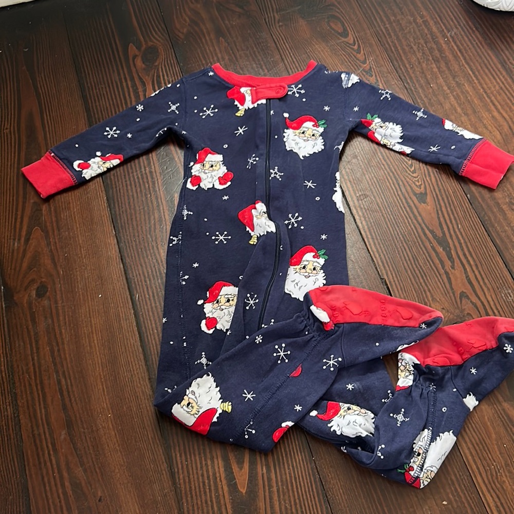 Beaufort bonnet zip up Christmas sleeper onesie size 18/24 months